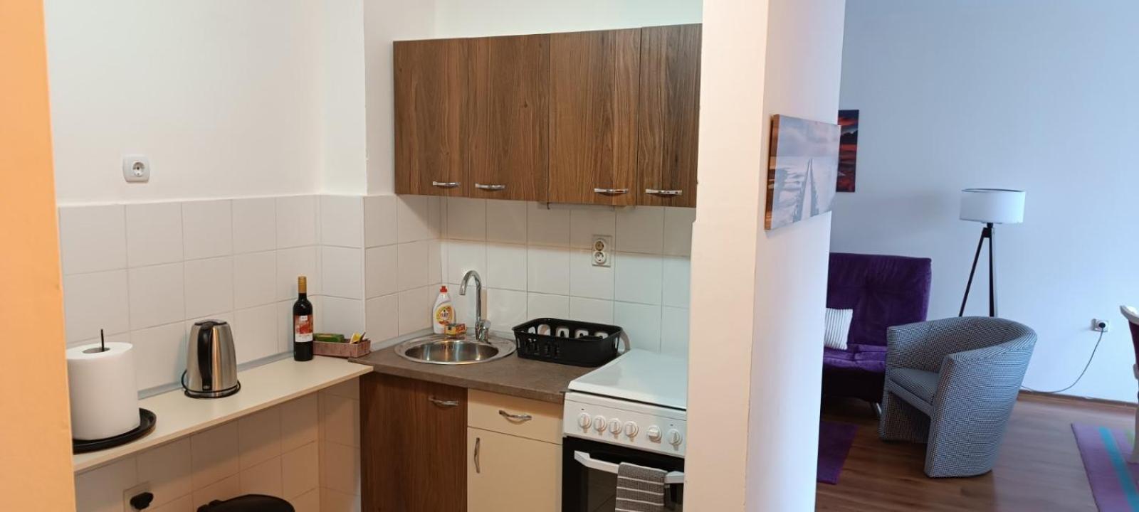 Lovely Square Apartment Purple Velvet Skopje Exteriör bild
