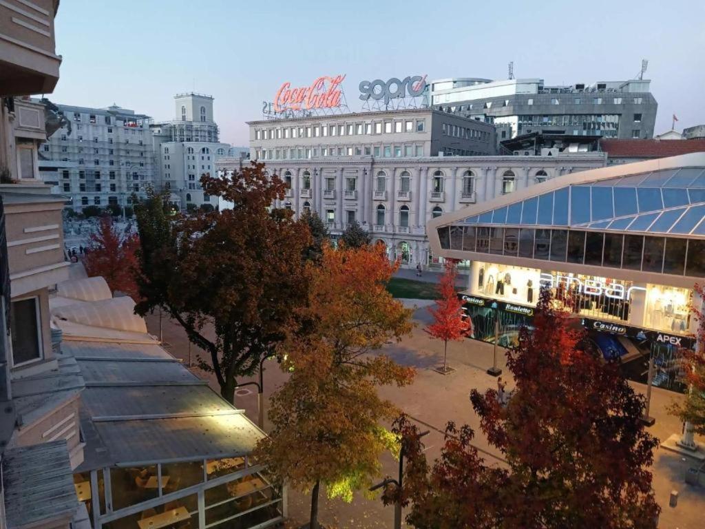 Lovely Square Apartment Purple Velvet Skopje Exteriör bild
