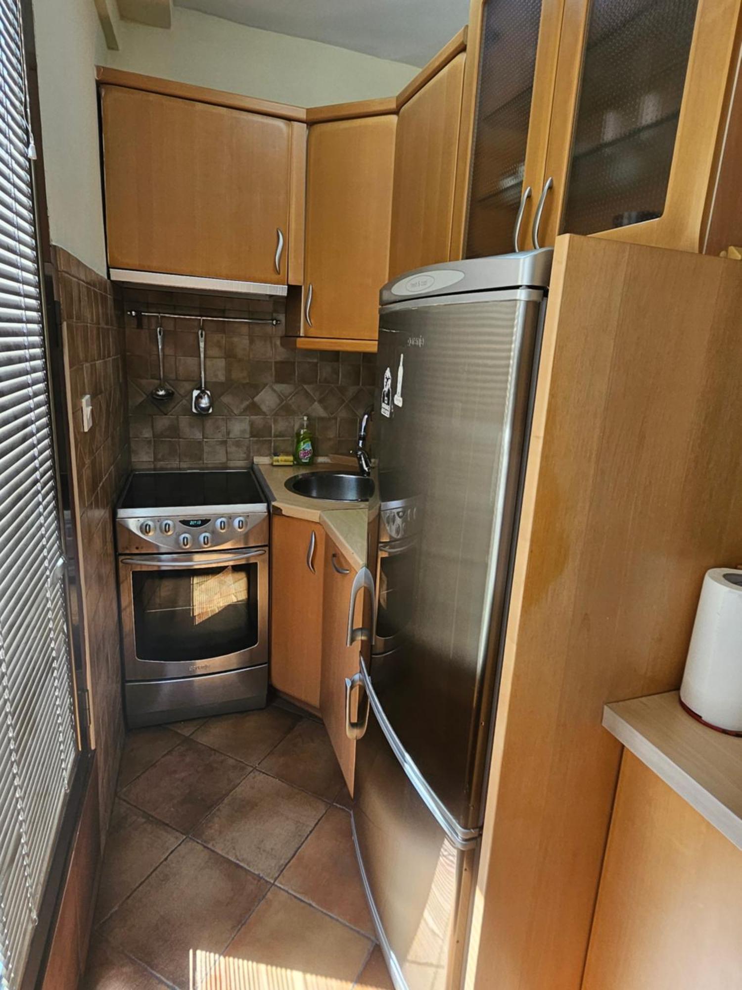 Lovely Square Apartment Purple Velvet Skopje Rum bild